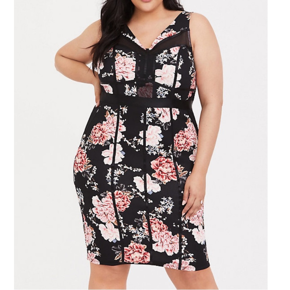 NWOT Torrid Bodycon Scuba Knit Dress